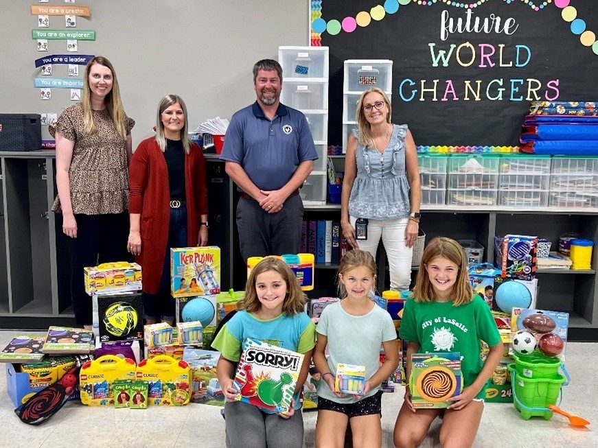 Carus Employees Donate Nearly 2000 of School Supplies to Northwest Elementary School